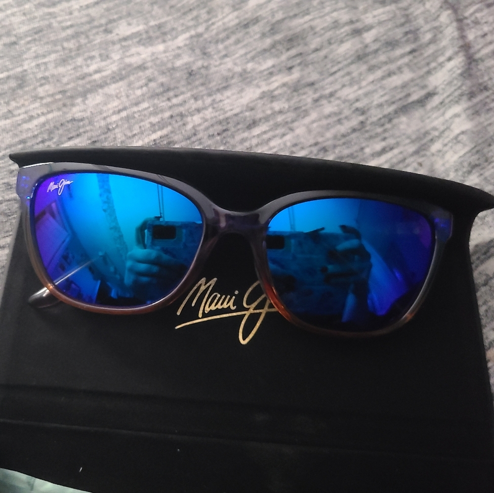 Maui Jim sun glasses